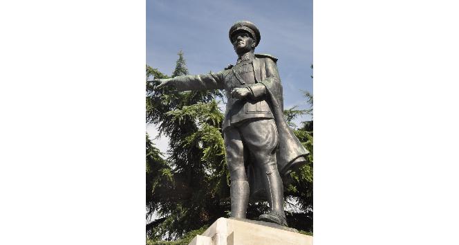İzmit Atatürk Anıtı’nı bakıma alınacak