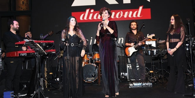 Zen Pırlanta’nın yeni marka yüzleri, Bergüzar Korel ve Halit Ergenç