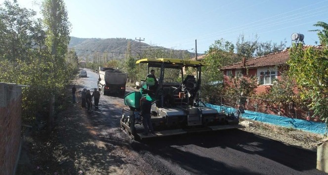 Ezinepazar’da yollar BSK asfaltla kaplandı