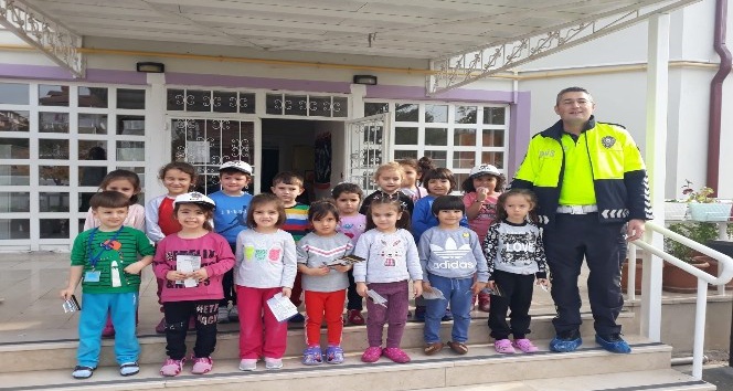 Osmaneli‘de anaokulu öğrencilerine Trafik Kuralları semineri verildi