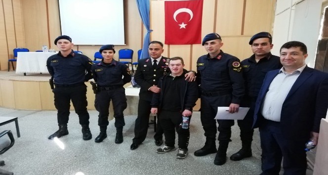 Öğrenciler için mesleki tanıtım programı düzenlendi