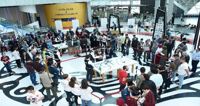 Türkiye’nin Robotları Konya Bilim Merkezi’nde yarıştı