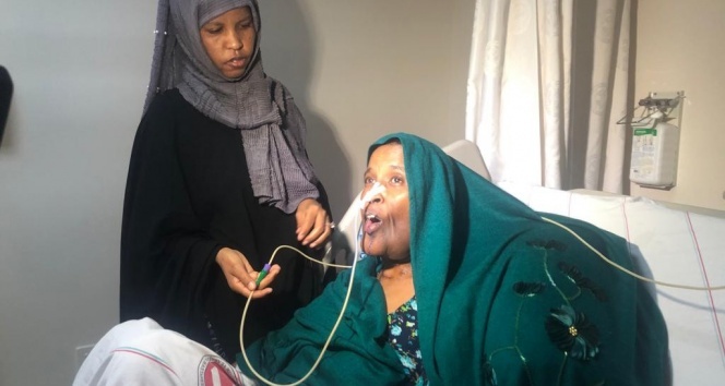 20 yıldır tümörle savaşan Somalili hasta çareyi Türkiye’de buldu