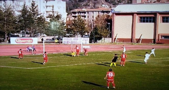 TFF 2. Lig Kırmızı Grup: GMG Kastamonuspor:  0 - Van Spor FK: 3