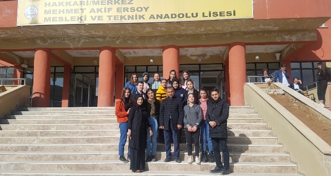 Hakkarili öğrenciler Türkiye birincisi oldu