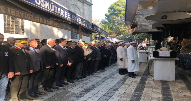 Eski Genelkurmay Başkanı Yaşar Büyükanıt’ın eşi Filiz Büyükanıt toprağa verildi