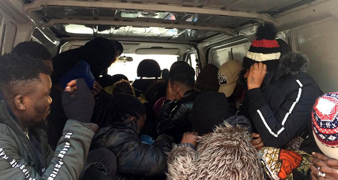 Balıkesir’de 31 düzensiz göçmen yakalandı