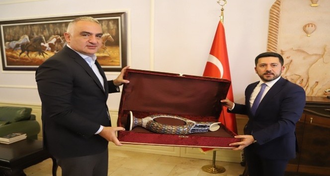 Kültür ve Turizm Bakanı Ersoy, Nevşehir Belediyesini ziyaret etti