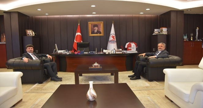 Rektör Karacoşkun OMÜ Rektörü Bilgiç’le bir araya geldi