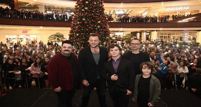 Naim filmine İzmir’de anlamlı gala