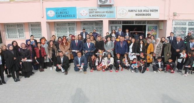Elbeyli ilçesinde öğretmenler günü etkinliği