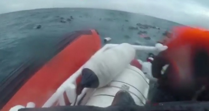 İtalya açıklarında alabora olan tekneden 149 göçmen kurtarıldı