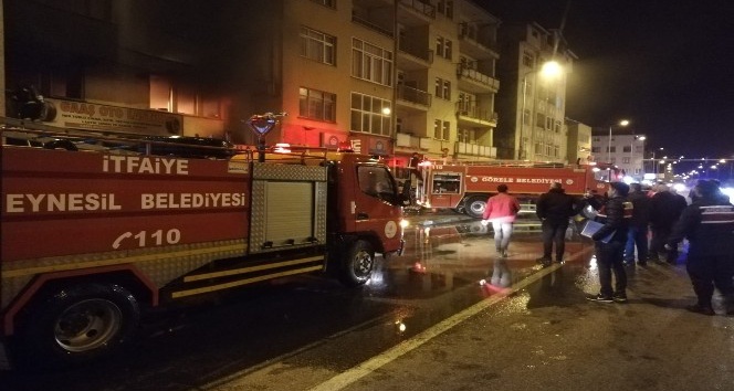 Giresun’da oto lastikçide yangın