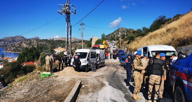 Söğüt’te yıkım ertelendi, ekipler Bozburun’a yöneldi