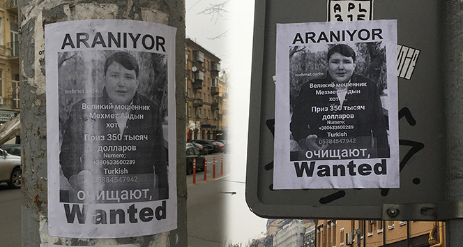 Kiev sokaklarına 'Tosuncuk' için yeni afişler asıldı
