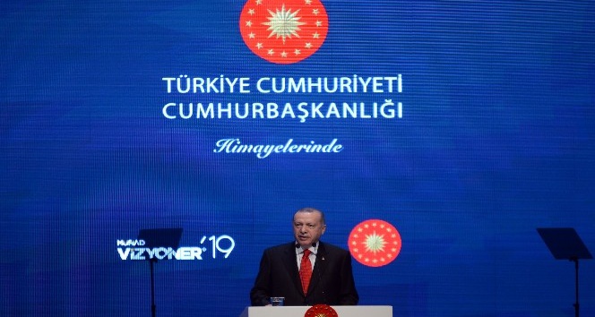 Cumhurbaşkanı Erdoğan &quot;Fiber hat yatırımları konusunda engel çıkaranlar karşısında beni bulur&quot;