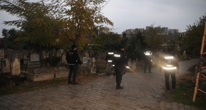 Cizre polisi uyuşturucu denetimlerine ara vermeden devam ediyor