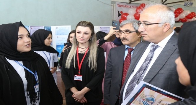 Tavşanlı Devlet Ana Kız İmam Hatip Lisesi’nden Bilim Fuarı