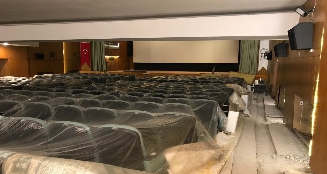 Ürgüp Belediye sinema salonu yenileniyor