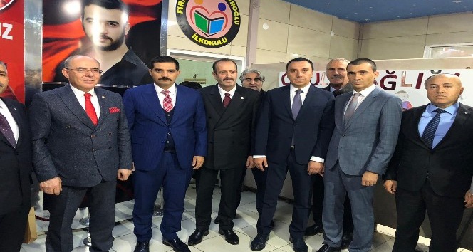 Sinan Ateş, Fırat Yılmaz Çakıroğlu İlkokulu’nun açılışına katıldı