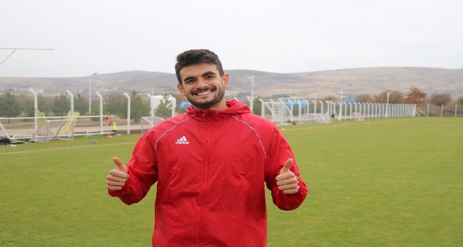Fatih Aksoy: “3 maçtır daha iyi oynuyorum”
