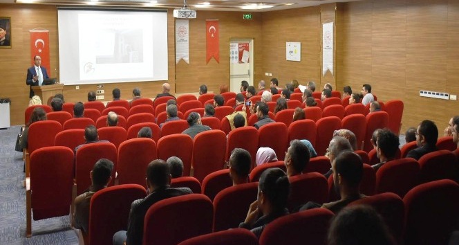Mardin’de doktorlara hepatit ve HIV/AIDS bilgilendirme toplantısı