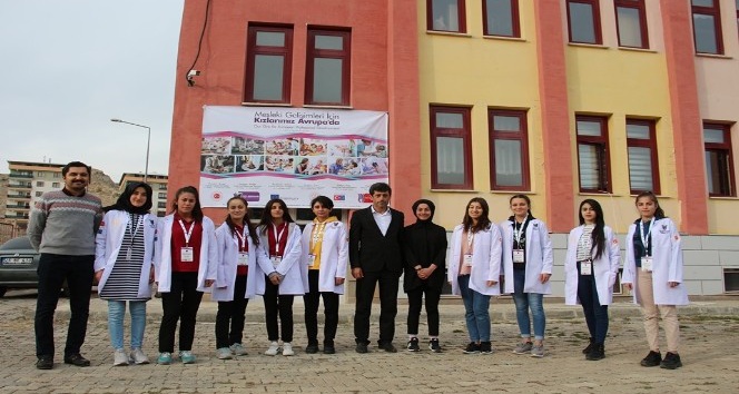 Oltu Nenehatun Mesleki Teknik Anadolu Lisesi öğrencileri Avrupa yolcusu