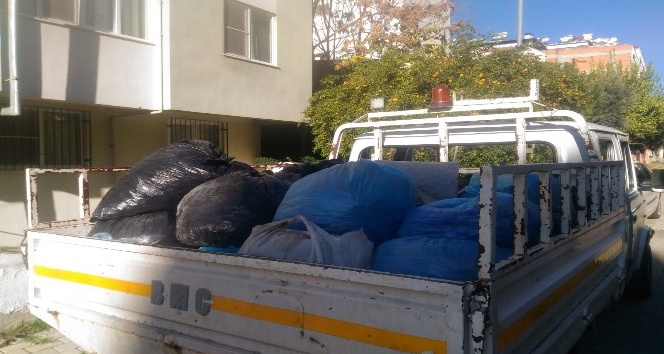 150 kilogram mavi kapak Başkan Özcan’a teslim edildi