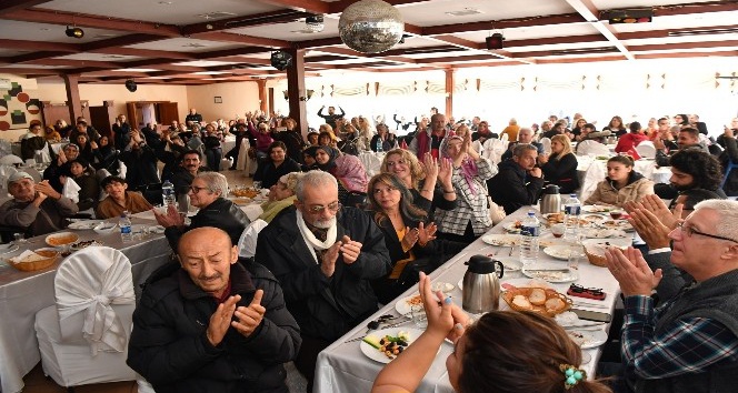 Maltepe’de engelli vatandaşlar onuruna kahvaltı