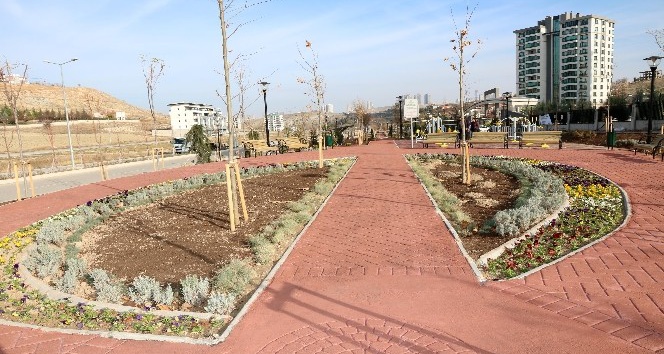 Alacaatlı’ya yol boyunca yeni park