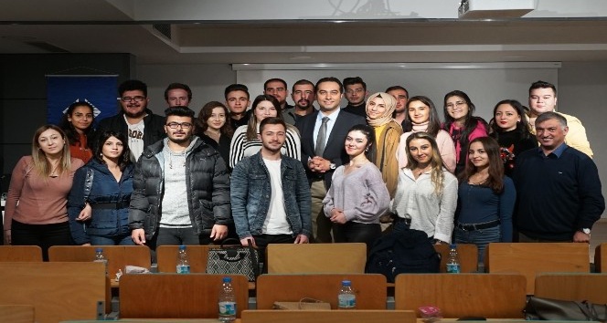 KÜN’de kariyer gelişiminde iletişimin sonsuz etkisi konuşuldu