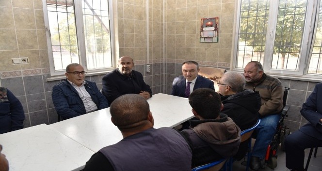 Vali Soytürk Engelliler ile bir araya geldi