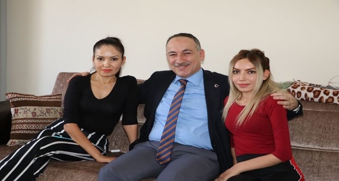 Başkan Saygılı’dan Pınar ve Bilge kardeşlere sürpriz