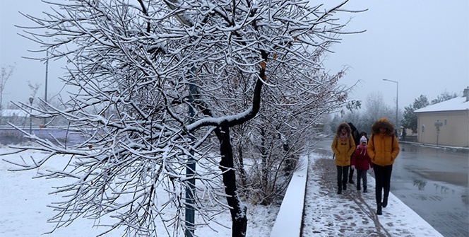 Yurdun dört bir yanı güne karla uyandı