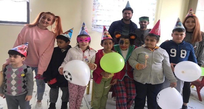 Üniversitelilerden “Hayatı Paylaşmak için Engel Yok” etkinliği