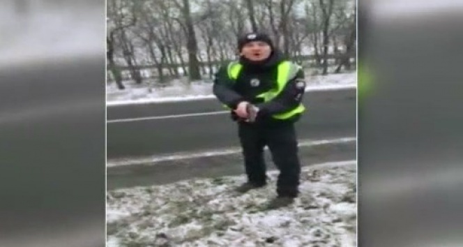 Ukrayna polisi Türk tır şoförüne silah çekti