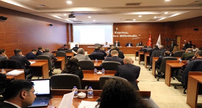 Kırşehir Belediye Başkanı maaşını kamu yararına kuruluşlara aktarıyor