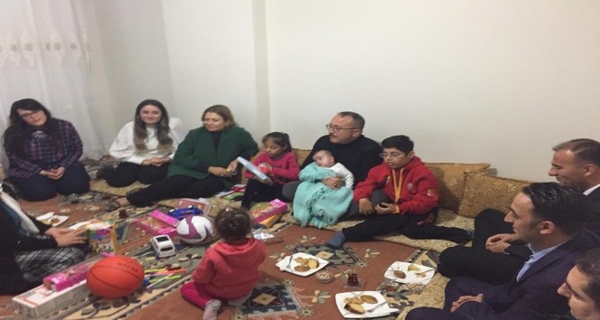 Siirt’te 4 bin 500 öğretmen, öğrencilerini evde ziyaret etti