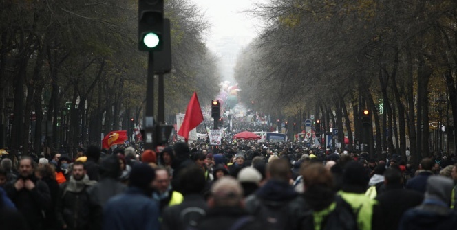 Fransa'da hayat durdu!