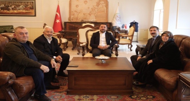 Milletvekili Sarıkaya’dan Belediye Başkanı Arı’ya ziyaret