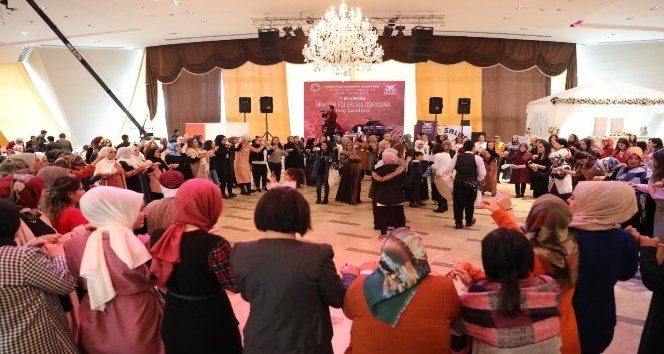 Mardin’de 2. geleneksel muhtar eşleri buluşması etkinliği