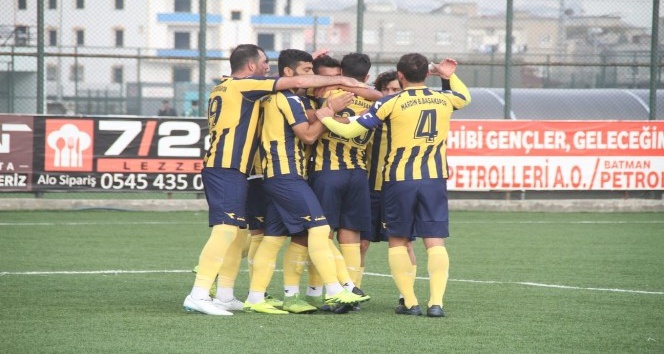 Başakspor, Batman Engelini de Kayıpsız Geçti