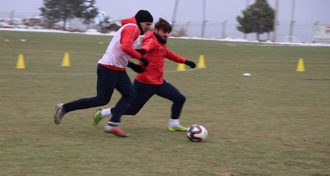 Nevşehir Belediyespor çalışmalarına ara vermeden devam ediyor