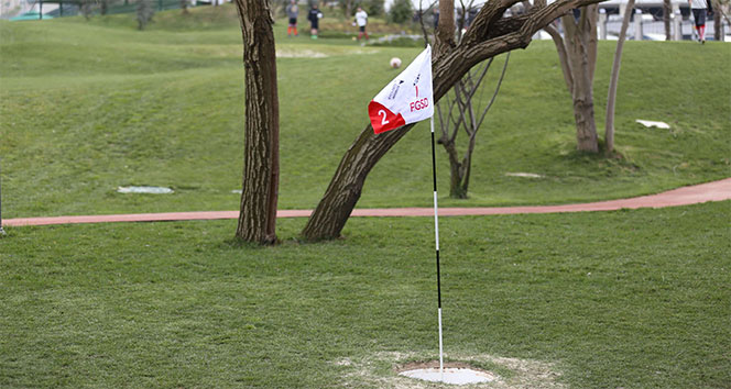 Antalya'da futgolf heyecanı