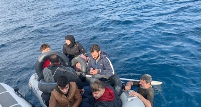İzmir’de 65 kaçak göçmen yakalandı