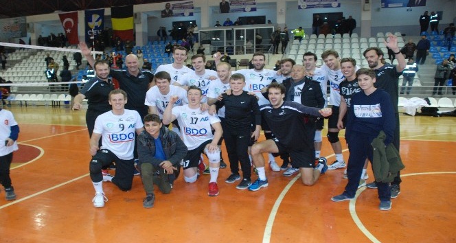 CEV Challenge kupasında Belçika ekibi set vermedi