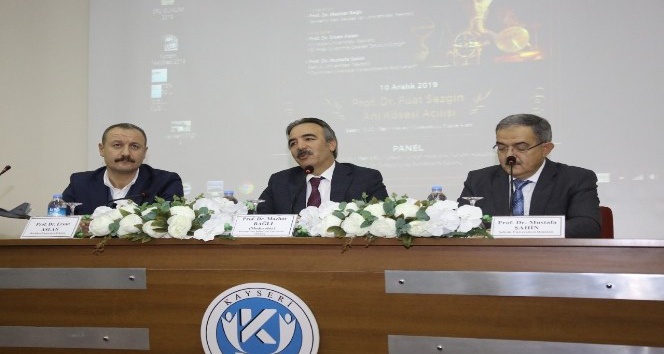 Rektör Bağlı, “Türk İslam medeniyetinin dünya medeniyetlerine katkıları” konulu panele katıldı