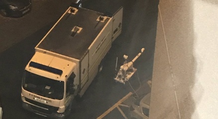 İngiltere’de seçim noktası yakınlarında şüpheli cihaz bulundu