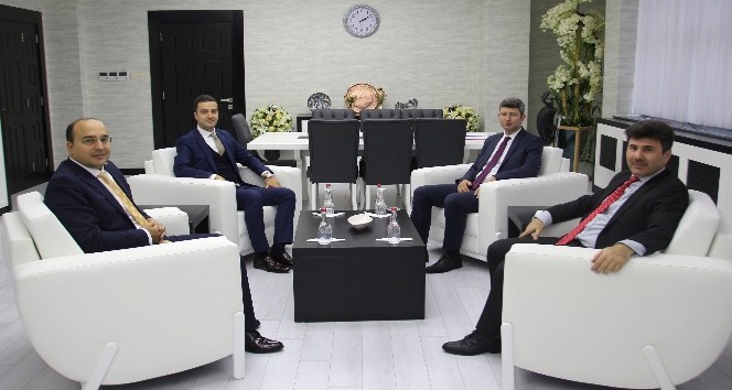 Kaymakamlar Rektör Karacoşkun’la bir araya geldiler