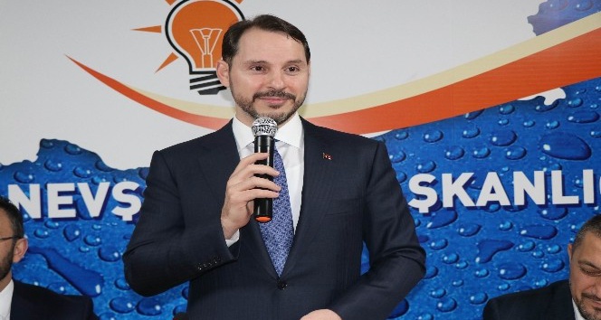 Bakan Albayrak, AK Parti İl Başkanlığını ziyaret etti